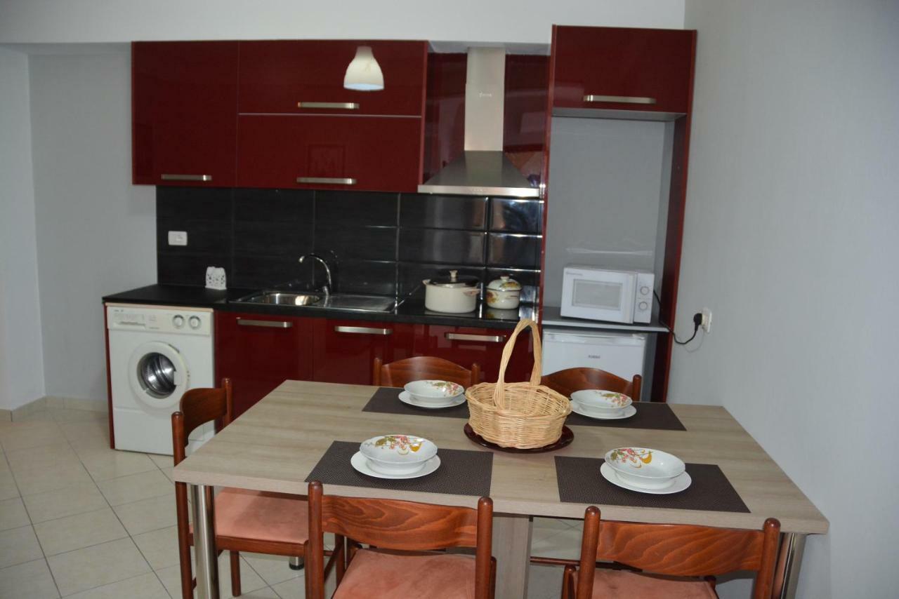 Cava Apartments Sarande Ngoại thất bức ảnh
